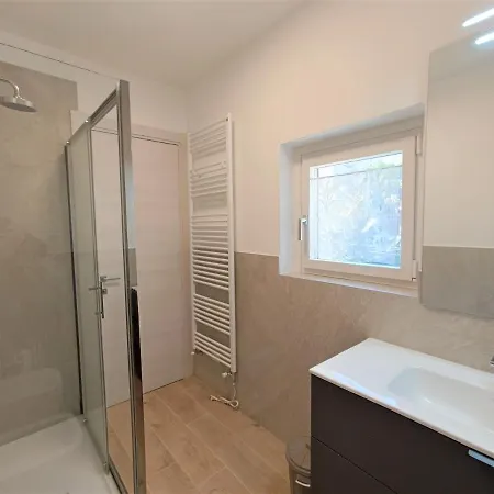 Apartment Lella *